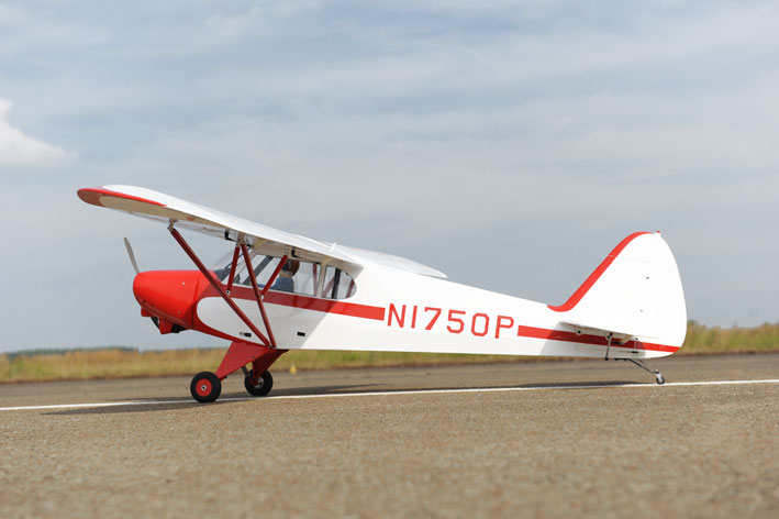PHOENIX MODEL Super Cub PA-18 Scale 1:4 Size 30cc ARF - Image 10