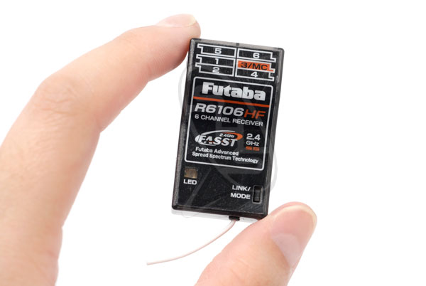 Futaba R6106HF-2.4GHz Receiver